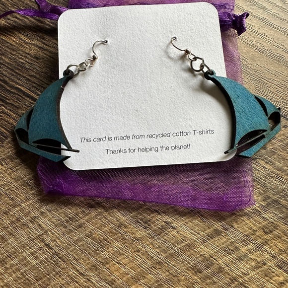 Laser Cut Balsam Wood Earrings for the Sailing Enthusiast - Picture 2 of 3